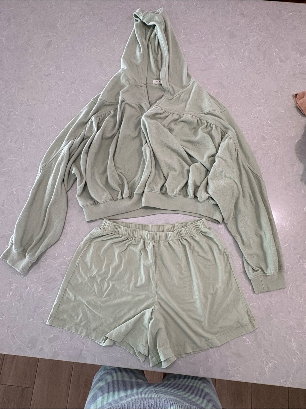 Soft Sage Cropped Hoodie - Women’s Lightweight Pullover- Aerie